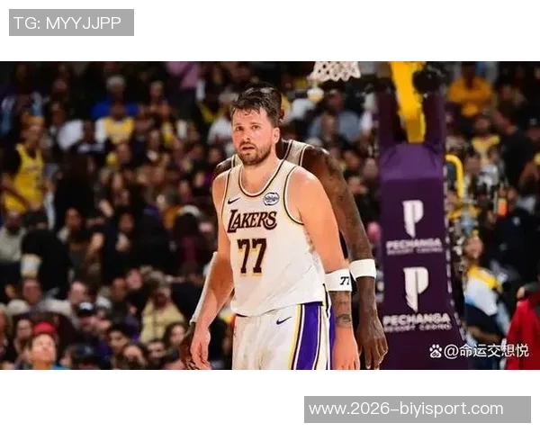 詹姆斯回应最后时刻技犯罚球东契奇罚我也没意见但我已走向罚球线